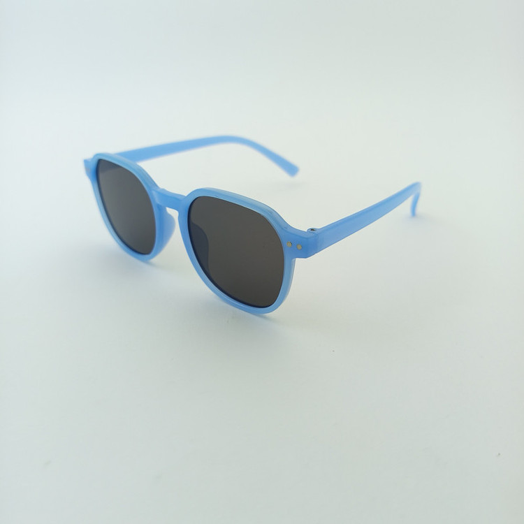 عینک آفتابی بچگانه چندضلعی UV 400 مدل GNT B